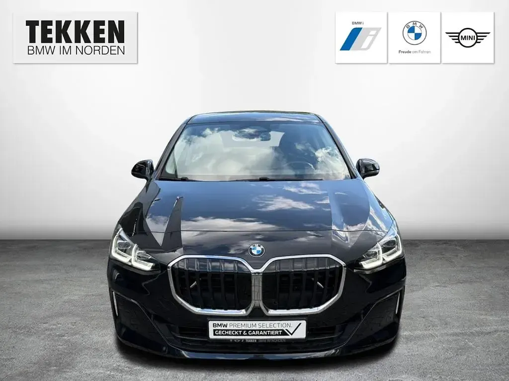 Gebraucht BMW 218 Active Tourer 136 PS (100 kW) 2023 Schwarz Van / Kleinbus