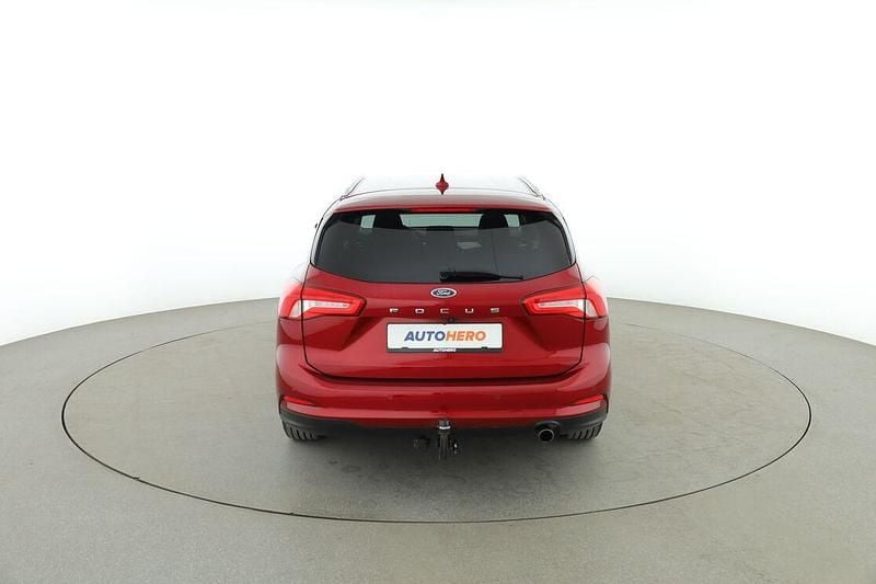 Gebraucht Ford Focus Cool & Connect 2019 Rot Kombi