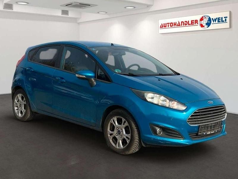 Gebraucht Ford Fiesta SYNC Edition 101 PS (74 kW) 2014 Blau Kleinwagen