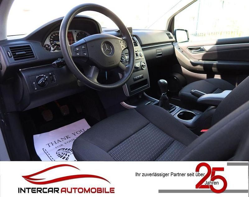 Gebraucht Mercedes B200 136 PS (100 kW) 2008 Polarsilber  metalliclack Van / Kleinbus