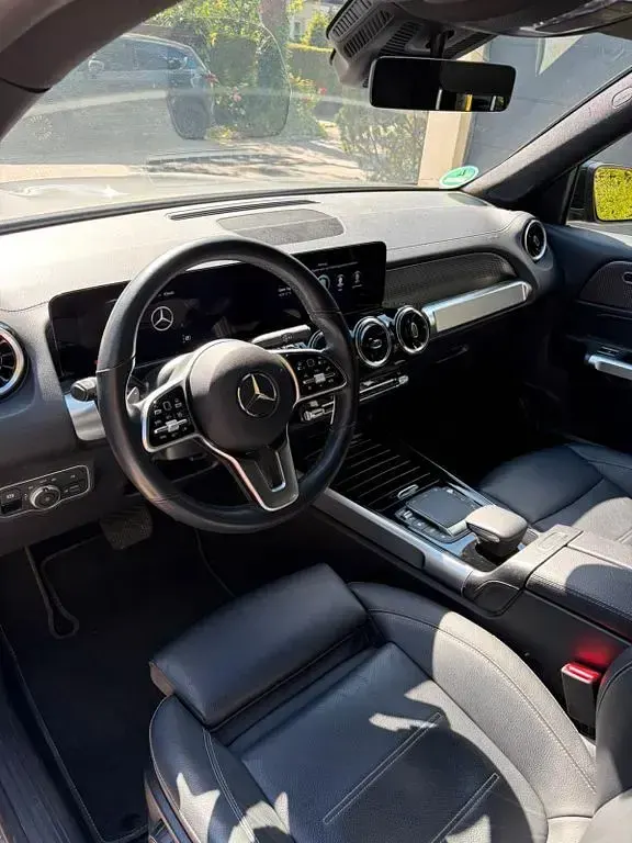 Gebraucht Mercedes GLB220 Progressive 190 PS (139 kW) 2023 Grau SUV
