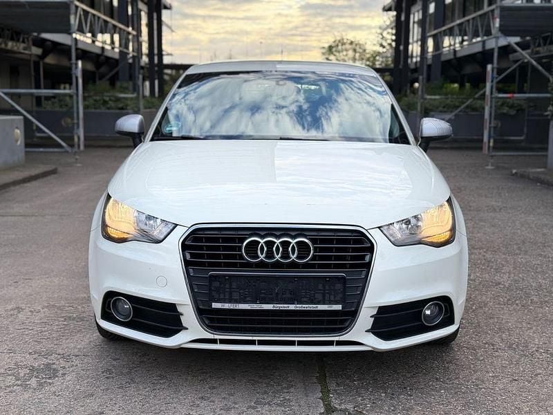 Second-hand Audi A1 Ambition 86 CP (63 kW) 2012 Alb Hatchback