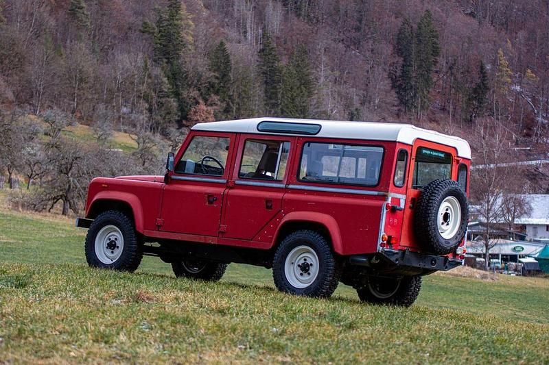Gebraucht Land Rover Defender 135 PS (99 kW) 1985 Rot SUV
