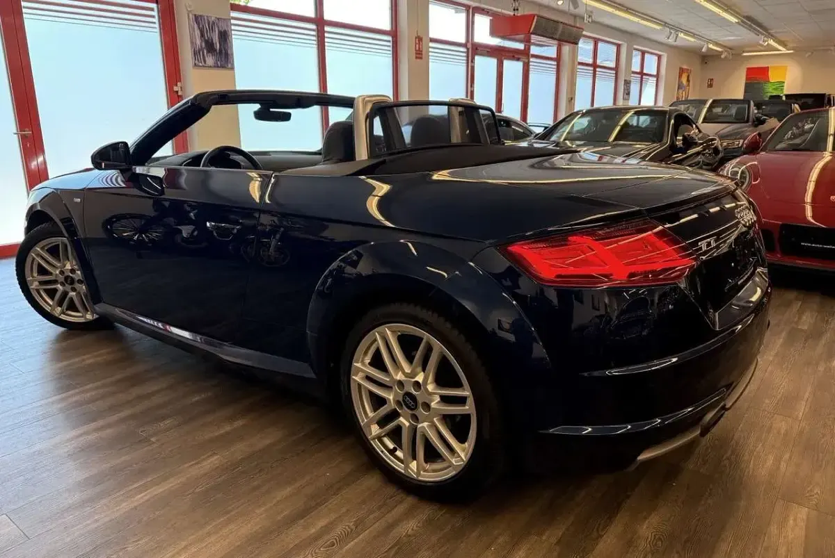 Gebraucht Audi TT Roadster S-Line 179 PS (131 kW) 2018 Blau Cabrio