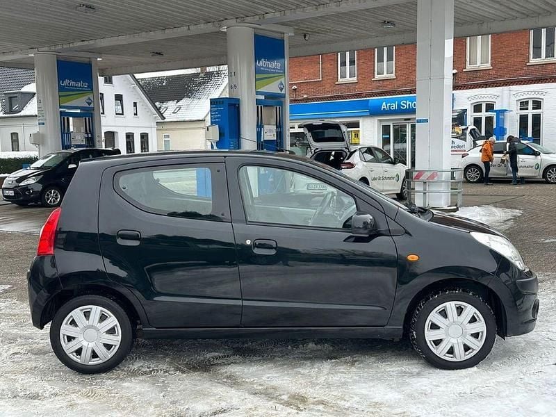 Gebraucht Nissan Pixo Acenta 68 PS (50 kW) 2009 Schwarz Kleinwagen