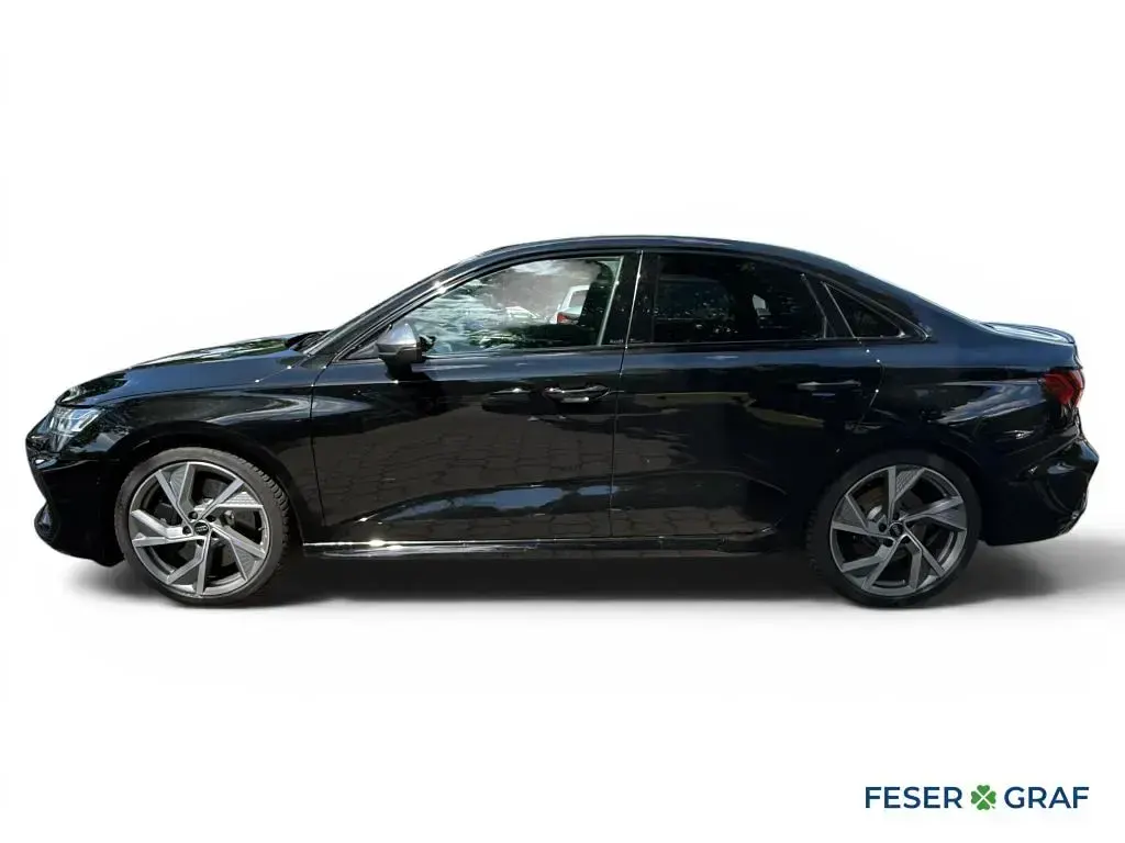 Gebraucht Audi S3 Performance 333 PS (244 kW) 2025 Mythosschwarz metallic Limousine