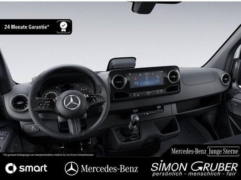 Gebraucht Mercedes Sprinter 170 PS (125 kW) 2024 Arktikweiß Van
