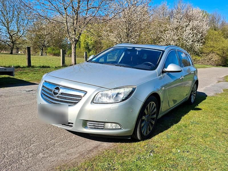 Gebraucht Opel Insignia 160 PS (117 kW) 2010 Silber Kombi