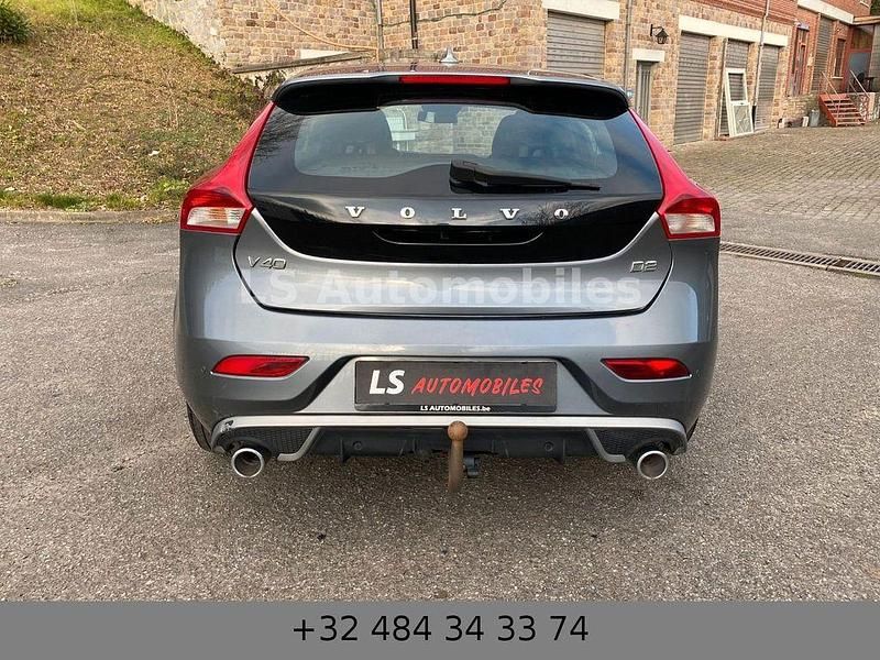 Gebraucht Volvo V40 R-Design 120 PS (88 kW) 2015 Grau Limousine