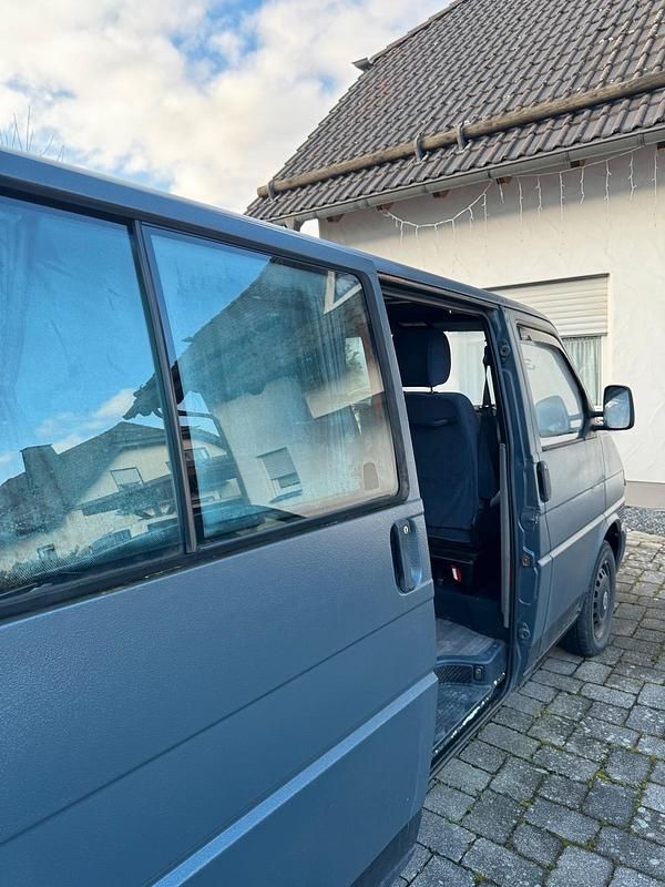 Gebraucht VW Transporter 78 PS (57 kW) 1997 Grau Van