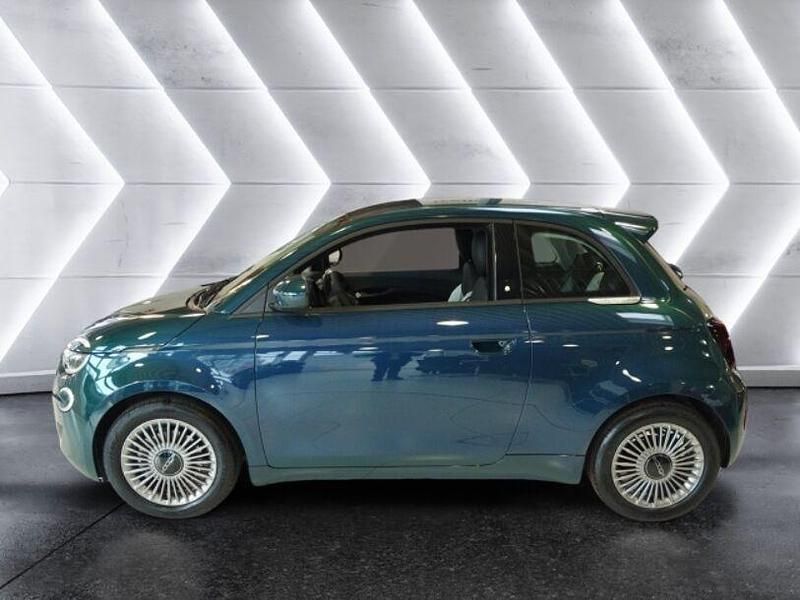 Neu Fiat 500 65 PS (47 kW) 2026 Grün Kleinwagen