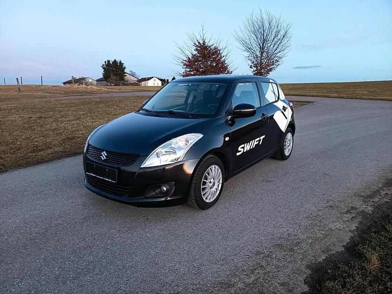Gebraucht Suzuki Swift Comfort 94 PS (69 kW) 2010 Schwarz Kleinwagen