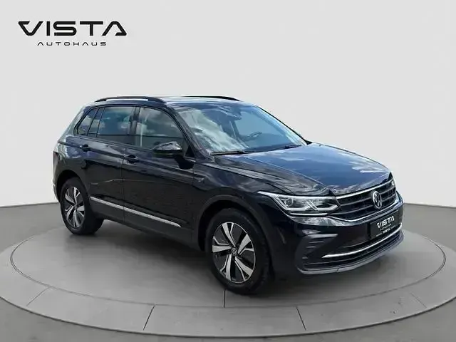 Gebraucht VW Tiguan Business 150 PS (110 kW) 2022 Deep black perleffekt SUV