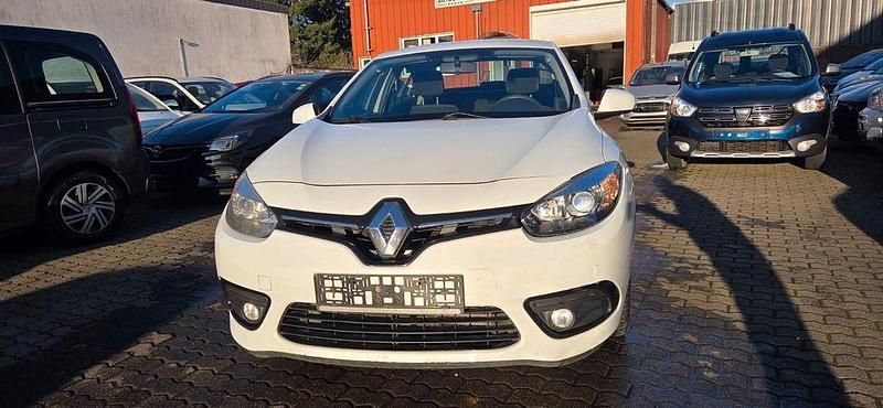 Gebraucht Renault Fluence 95 PS (69 kW) 2015 Weiß Limousine