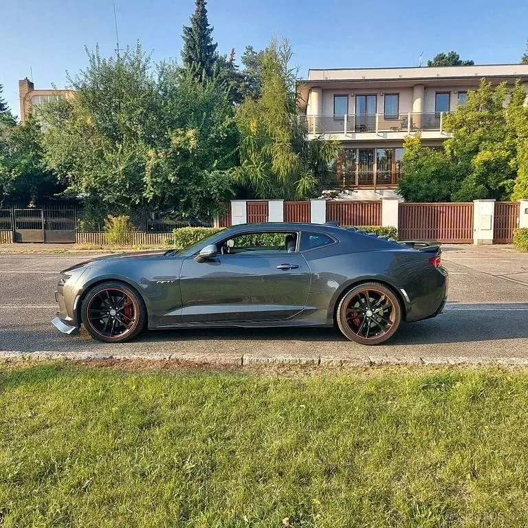 Second-hand Chevrolet Camaro 453 CP (333 kW) 2017 Gri