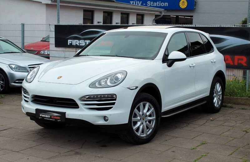 Weiß Gebraucht 2012 Porsche Cayenne SUV | 26.490 € (Fairer Preis) - Bild 1/4