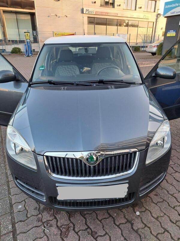 Grau Gebraucht 2008 Skoda Fabia Kleinwagen | 3.000 € (Fairer Preis) - Bild 1/4