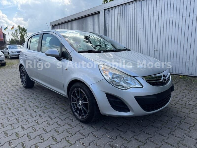 Silber Gebraucht 2012 Opel Corsa Edition Limousine | 4.500 € (Fairer Preis) - Bild 1/4