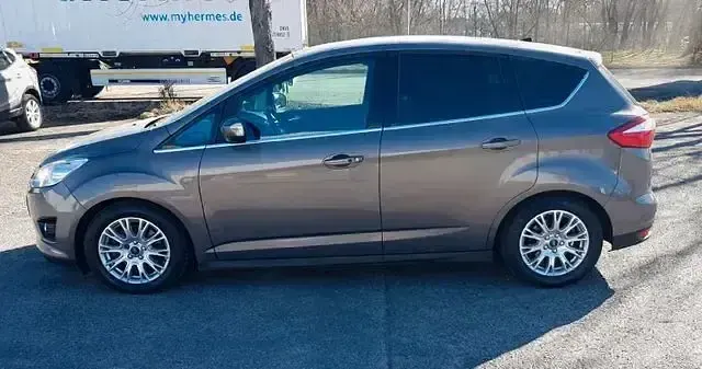 Gebraucht Ford C-MAX Titanium 116 PS (85 kW) 2011 Braun Van / Kleinbus