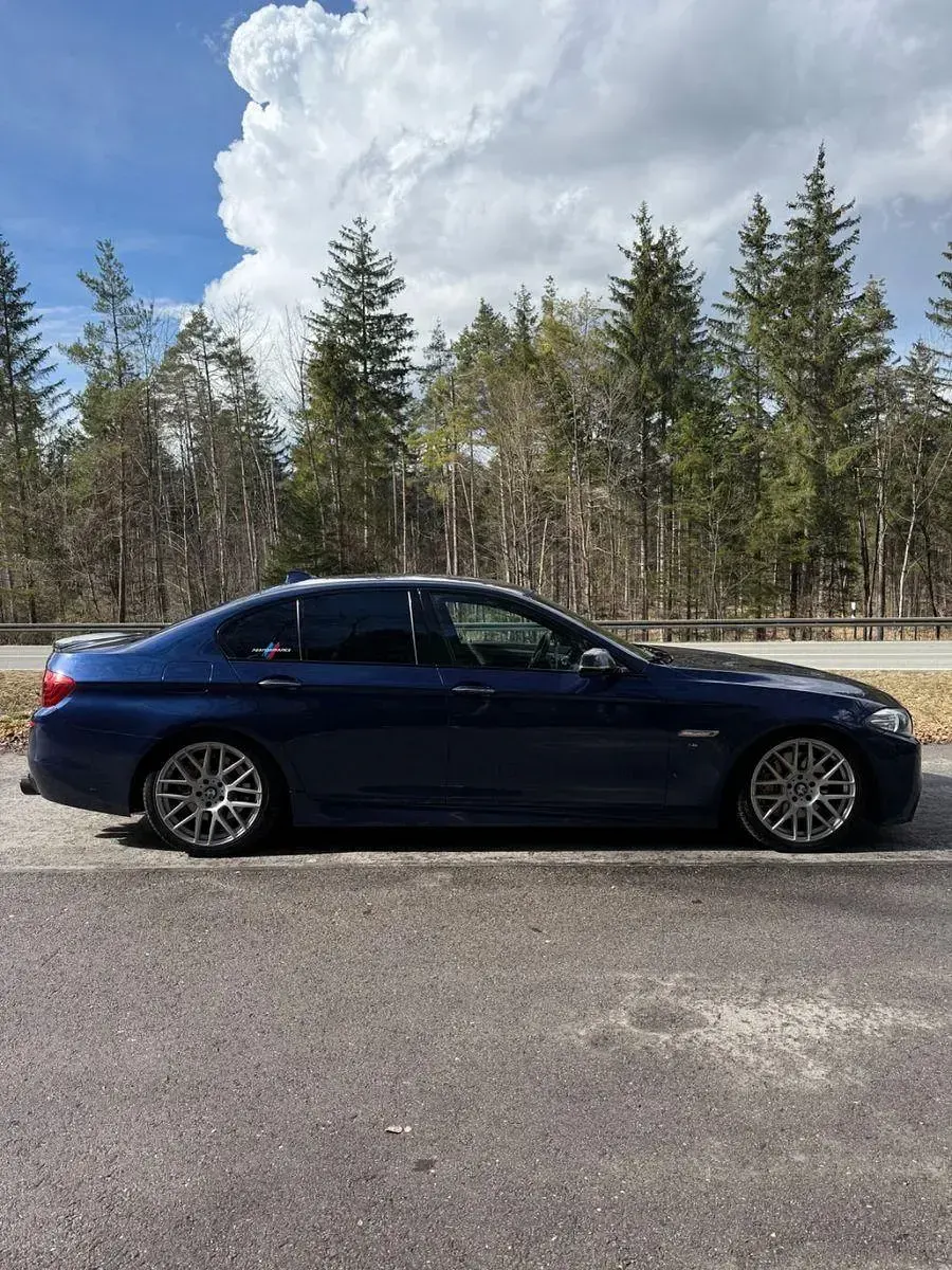 Gebraucht BMW 535 M Sport 313 PS (230 kW) 2015 Blau Limousine
