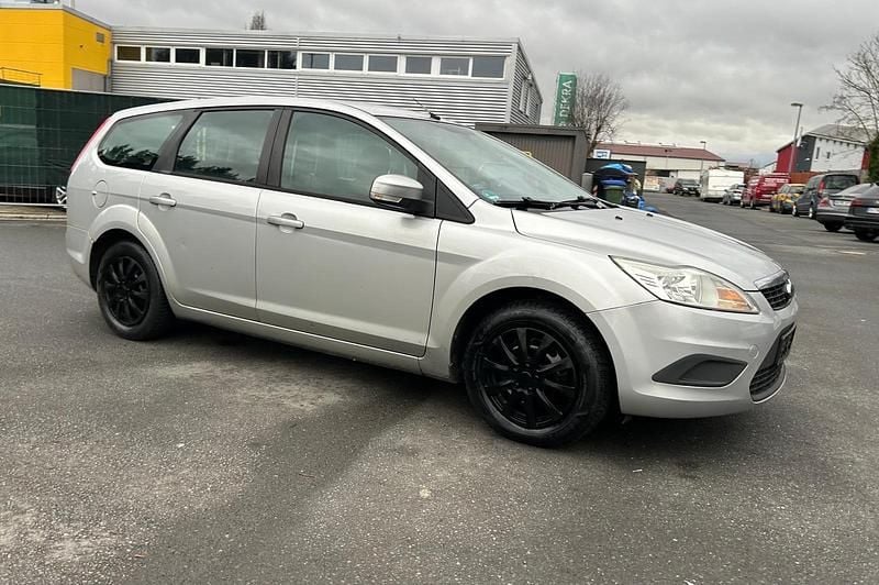 Gebraucht Ford Focus Style 110 PS (80 kW) 2010 Kombi
