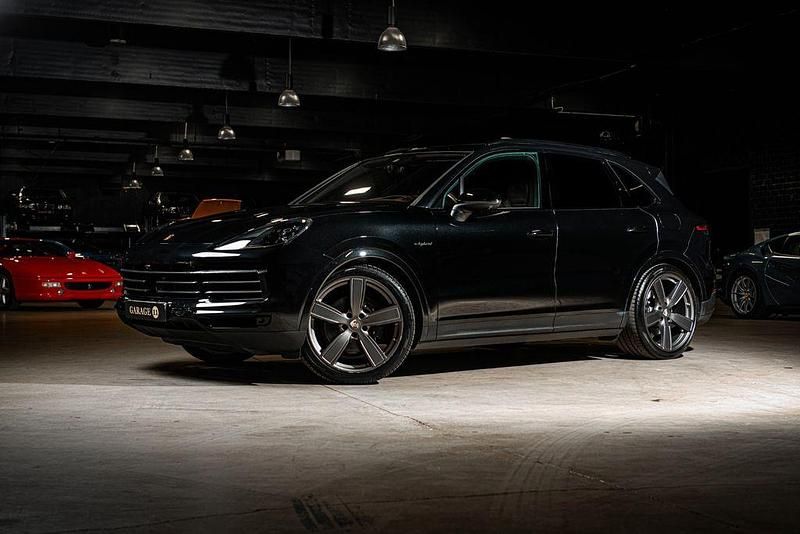 Gebraucht Porsche Cayenne Platinum Edition 340 PS (250 kW) 2023 Schwarz SUV