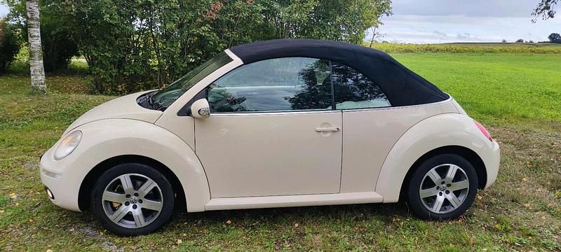 Gebraucht VW Beetle Cabriolet 105 PS (77 kW) 2006 Beige Cabrio