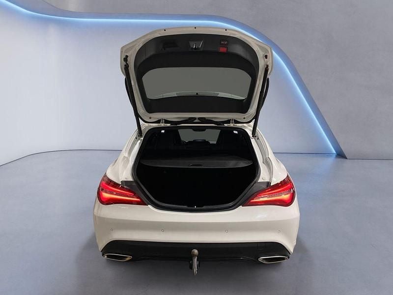 Gebraucht Mercedes CLA200 Shooting Brake 156 PS (114 kW) 2019 Weiß Kombi