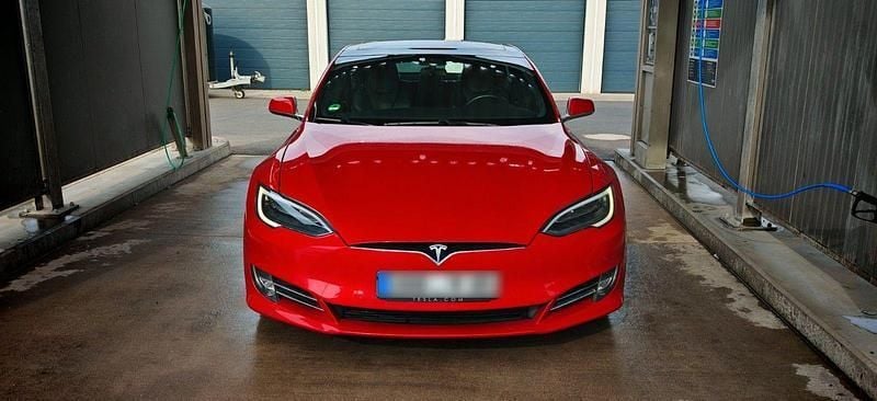 Rot Gebraucht 2019 Tesla Model S Limousine | 29.000 € (Superpreis) - Bild 1/4