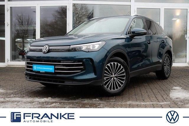 Blau Gebraucht 2024 VW Tiguan Elegance SUV | 38.900 € (Etwas zu teuer) - Bild 1/4