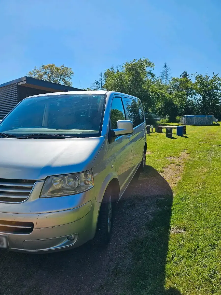 Gebraucht VW Caravelle 174 PS (127 kW) 2007 Silber Van