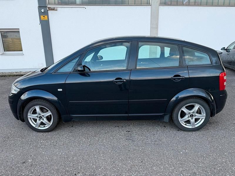 Gebraucht Audi A2 75 PS (55 kW) 2003 Schwarz Kleinwagen