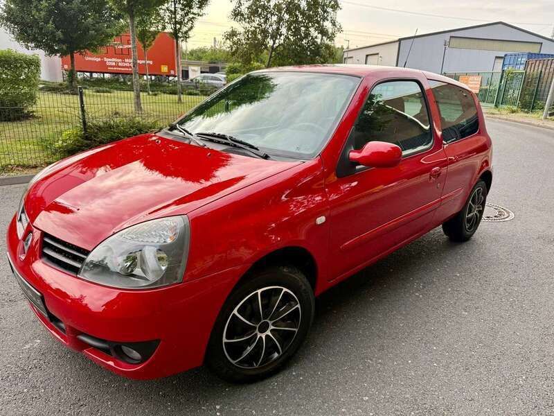 Rot Gebraucht 2007 Renault Clio II Campus Kleinwagen | 2.790 € (Etwas zu teuer) - Bild 1/4
