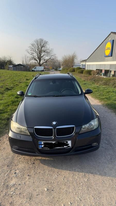 Schwarz Gebraucht 2006 BMW 320 Kombi | 3.600 € (Teuer) - Bild 1/4