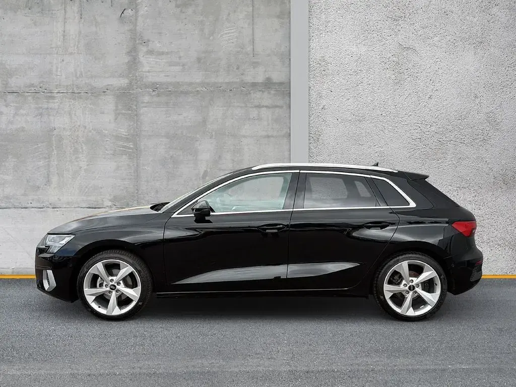Gebraucht Audi A3 Advanced 110 PS (80 kW) 2023 Schwarz Limousine