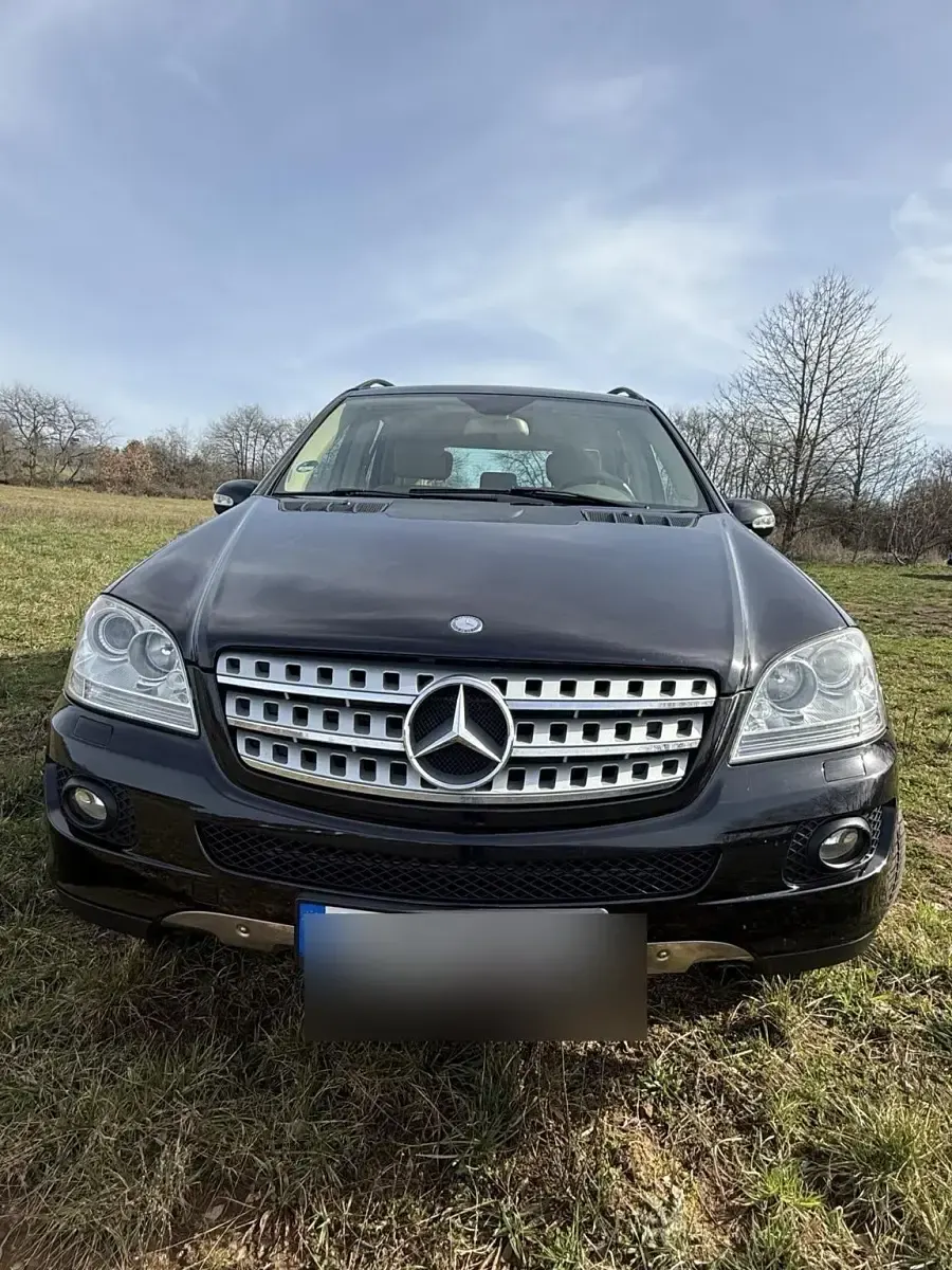 Gebraucht Mercedes ML320 224 PS (164 kW) 2006 Schwarz SUV