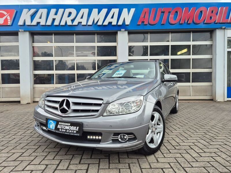 Silber Gebraucht 2009 Mercedes C220 Limousine | 8.999 € (Fairer Preis) - Bild 1/4