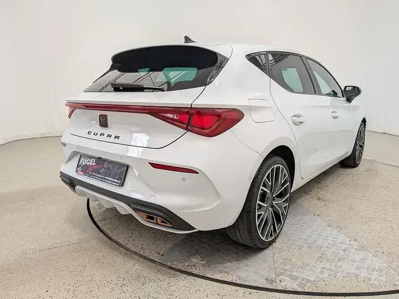Gebraucht Cupra Leon 245 PS (180 kW) 2021 "nevada" weiss Limousine