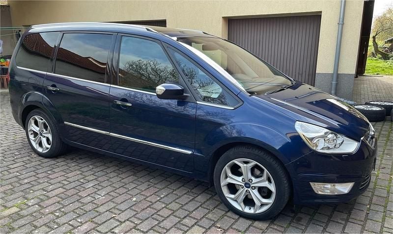 Blau Gebraucht 2012 Ford Galaxy Titanium Van / Kleinbus | 6.500 € (Guter Preis) - Bild 1/4