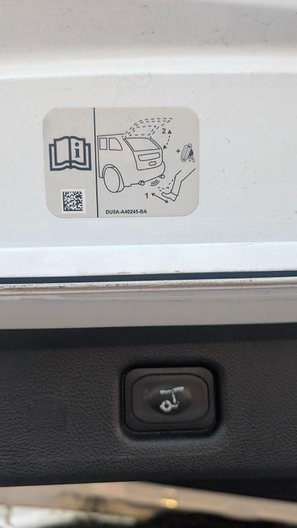 Gebraucht Ford S-MAX Business Edition 160 PS (117 kW) 2017 Weiß Van / Kleinbus