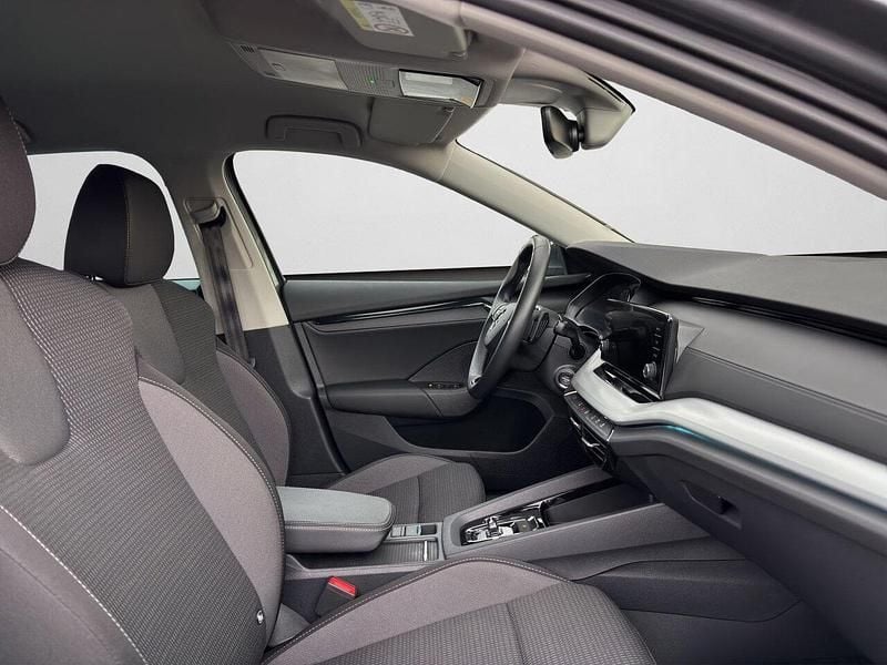Gebraucht Skoda Octavia 150 PS (110 kW) 2024 Graphitegrau metallic (metallic) Limousine