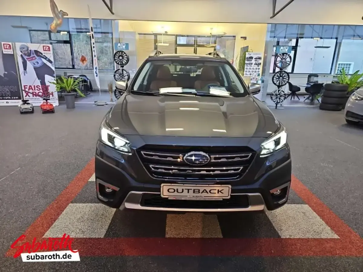 Neu Subaru Outback Platinum 169 PS (124 kW) 2026 Magnetite gray Kombi