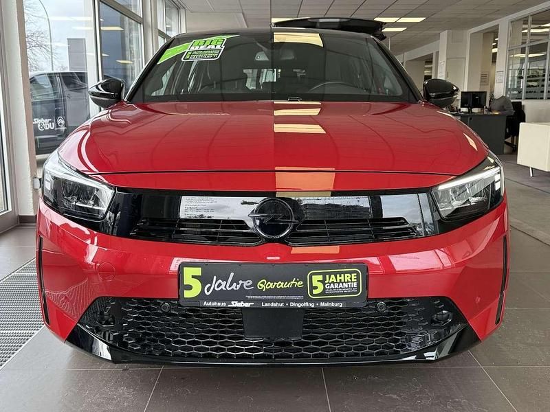 Gebraucht Opel Corsa-e 100 kW (136 PS) 2023 Lackierung peperoncino red/typ Kleinwagen