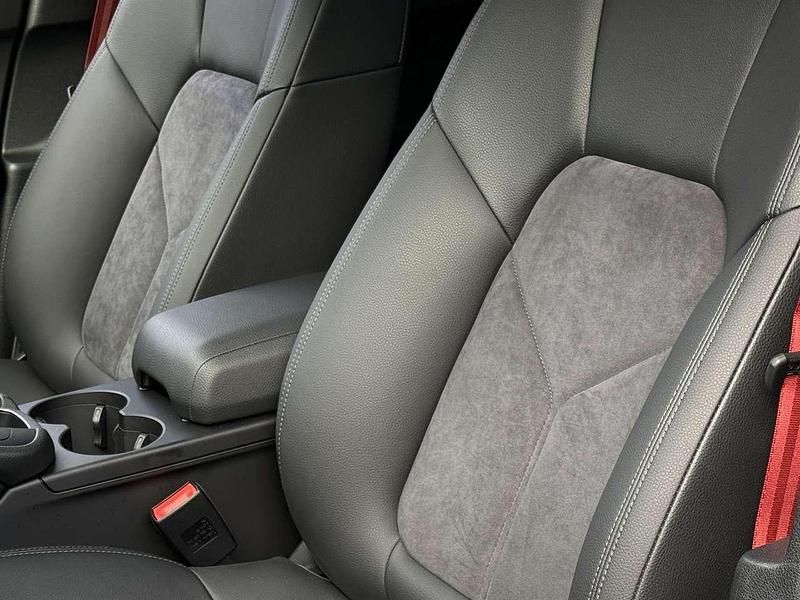 Second-hand Porsche Macan Basis 252 CP (185 kW) 2020 Argintiu SUV