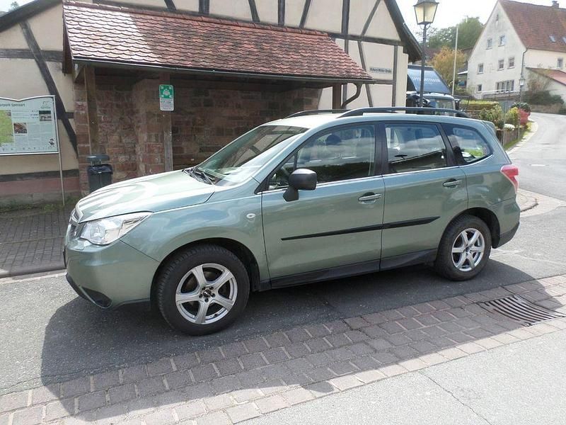 Gebraucht Subaru Forester Active 147 PS (108 kW) 2015 Grün SUV