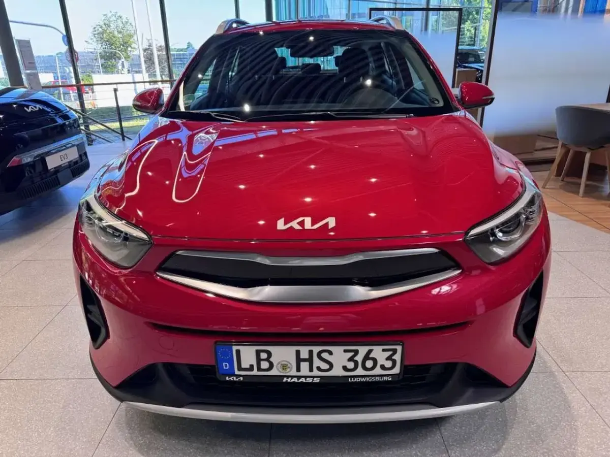 Gebraucht Kia Stonic Vision 101 PS (74 kW) 2025 Signal rot metallic SUV