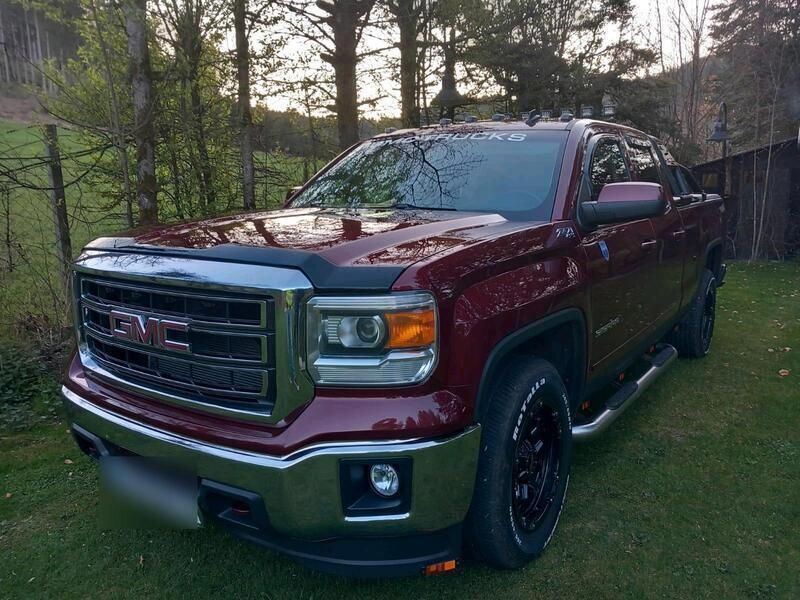 Rot Gebraucht 2014 GMC Sierra SUV | 27.800 € - Bild 1/4