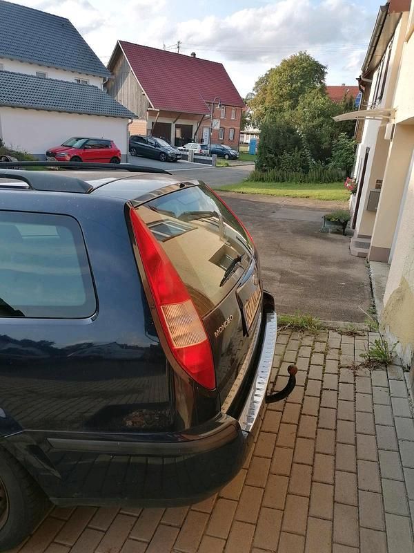 Blau Gebraucht 2002 Ford Mondeo Kombi | 400 € (Superpreis) - Bild 1/3