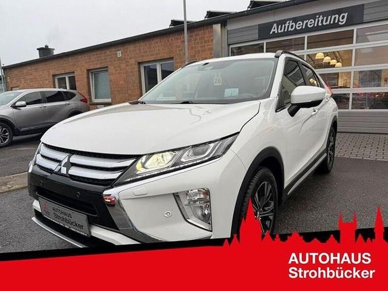 Weiß Gebraucht 2018 Mitsubishi Eclipse Cross Top SUV | 15.750 € (Fairer Preis) - Bild 1/4