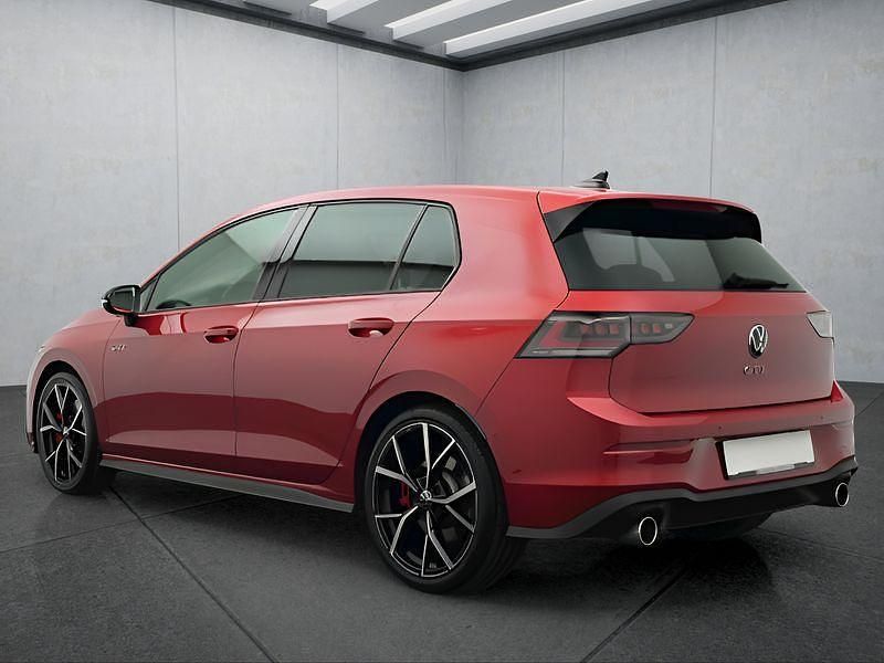Gebraucht VW Golf VIII 265 PS (194 kW) 2024 Rot Kleinwagen